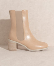 Load image into Gallery viewer, OASIS SOCIETY Cora - Low Ankle Bootie
